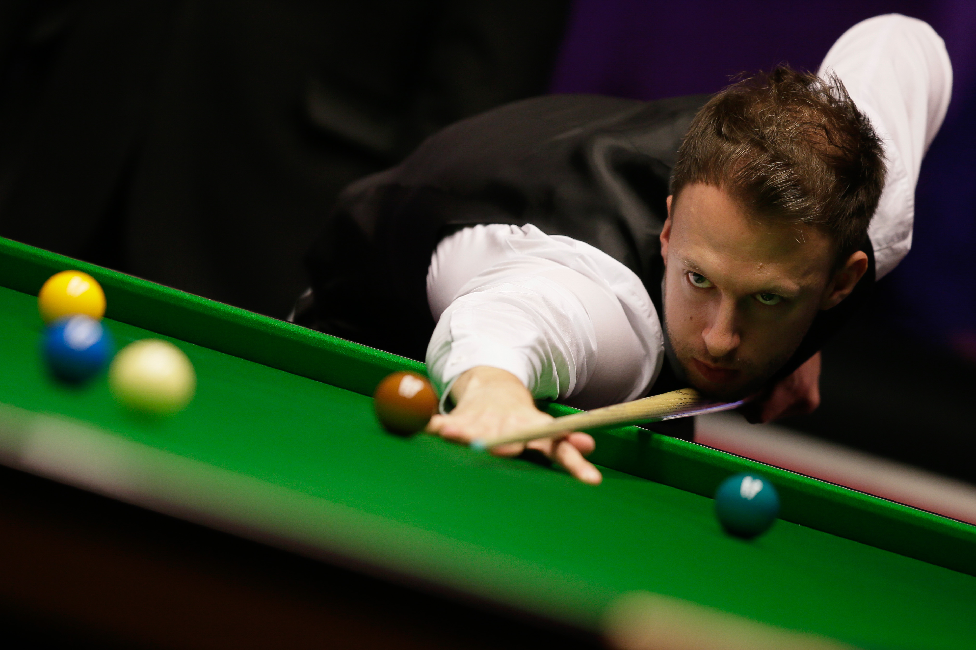 在他身上 在他身上